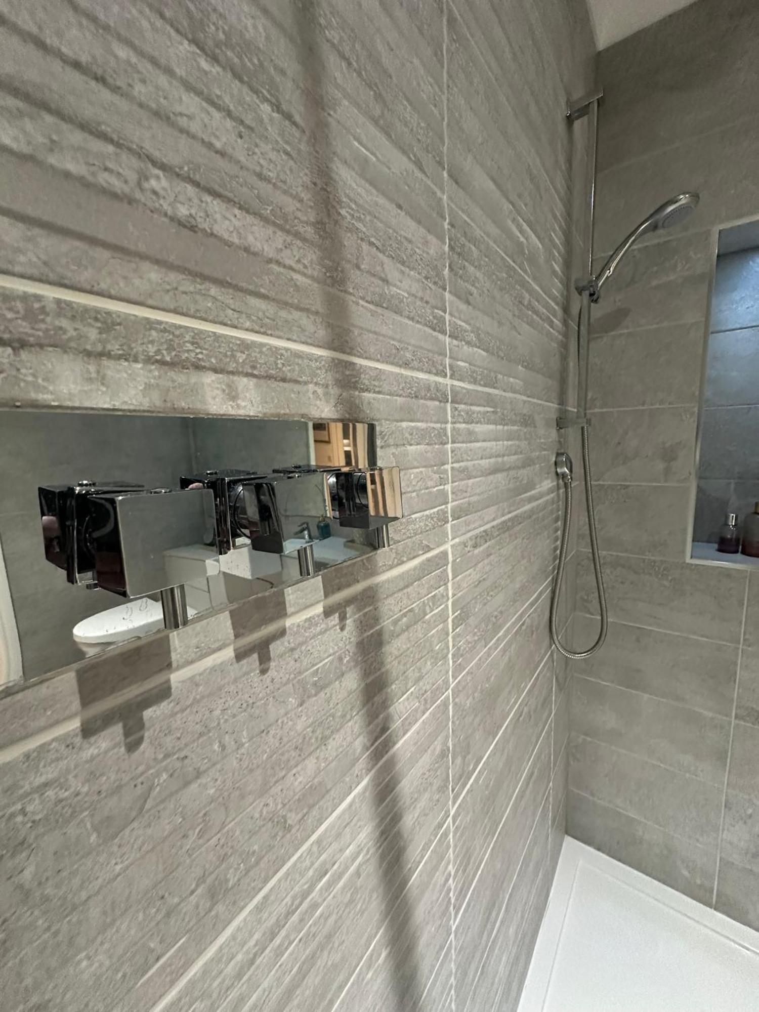 Luxury Moffat Apartment - High End Furnishing Exterior photo